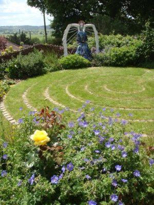 Bed and Breakfast Avalon Tor Retreat Glastonbury Exterior foto